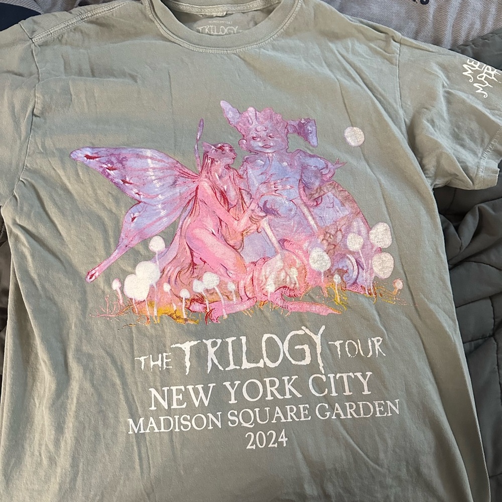 Melanie Martinez The Trilogy Tour green Tshirt